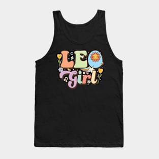 Retro groovy leo girl Leo Zodiac Sign astrology July August Birthday Leo Tank Top